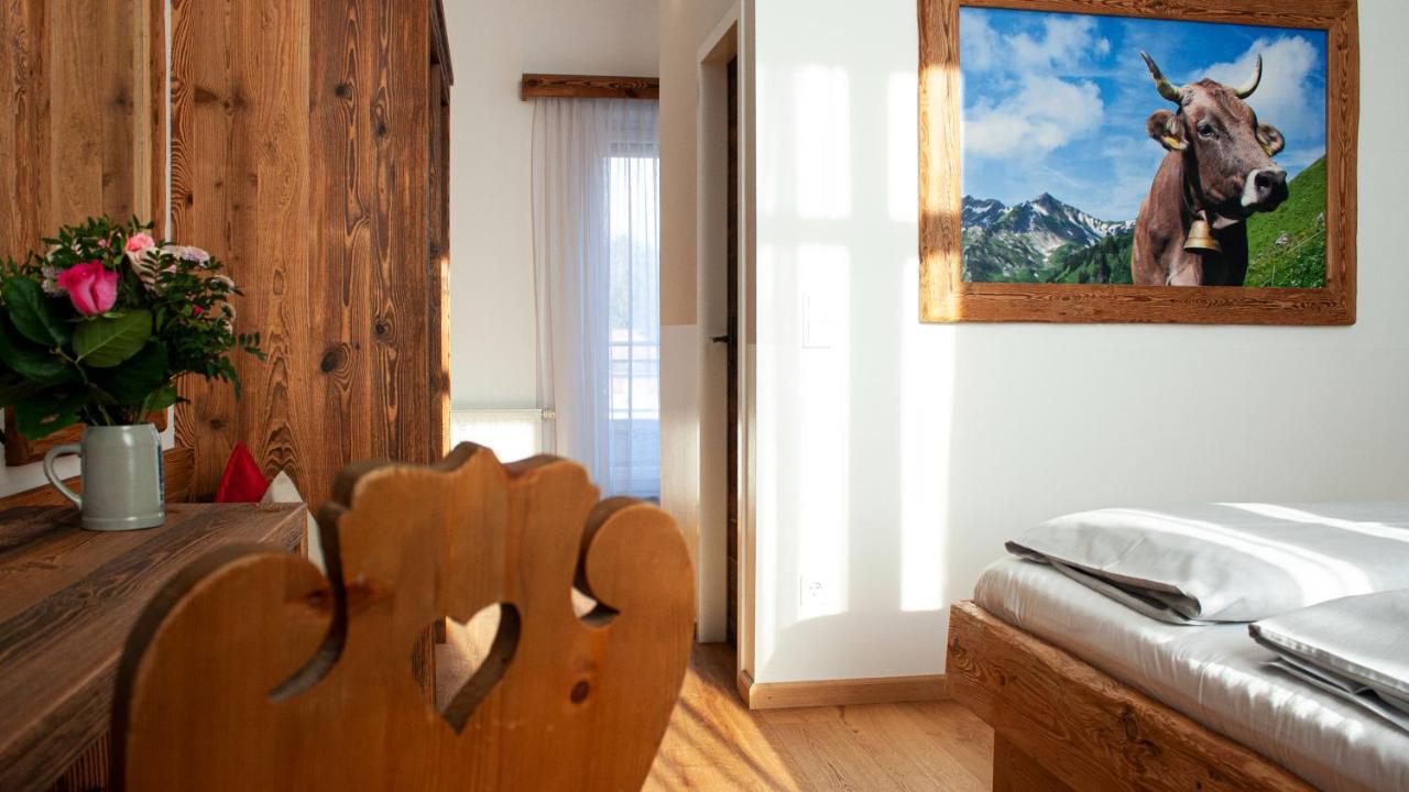Hotel Almwirt Haar  Kültér fotó