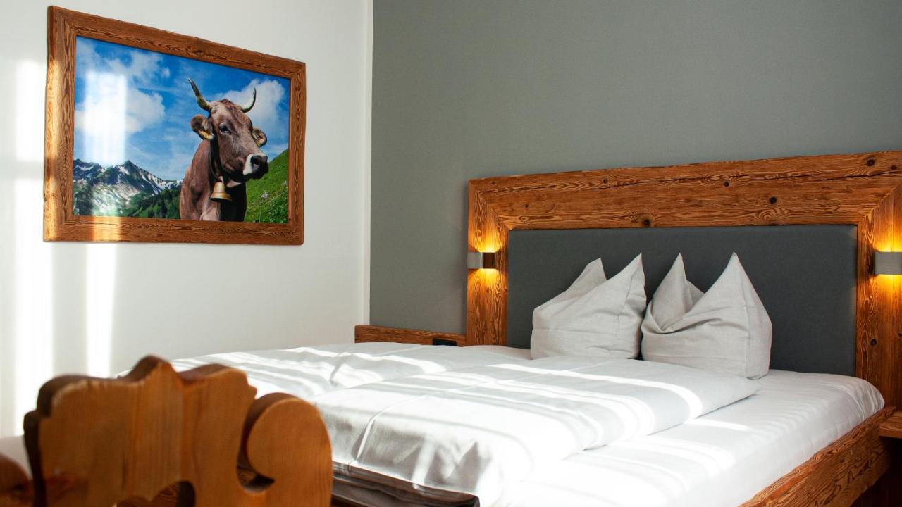 Hotel Almwirt Haar  Kültér fotó